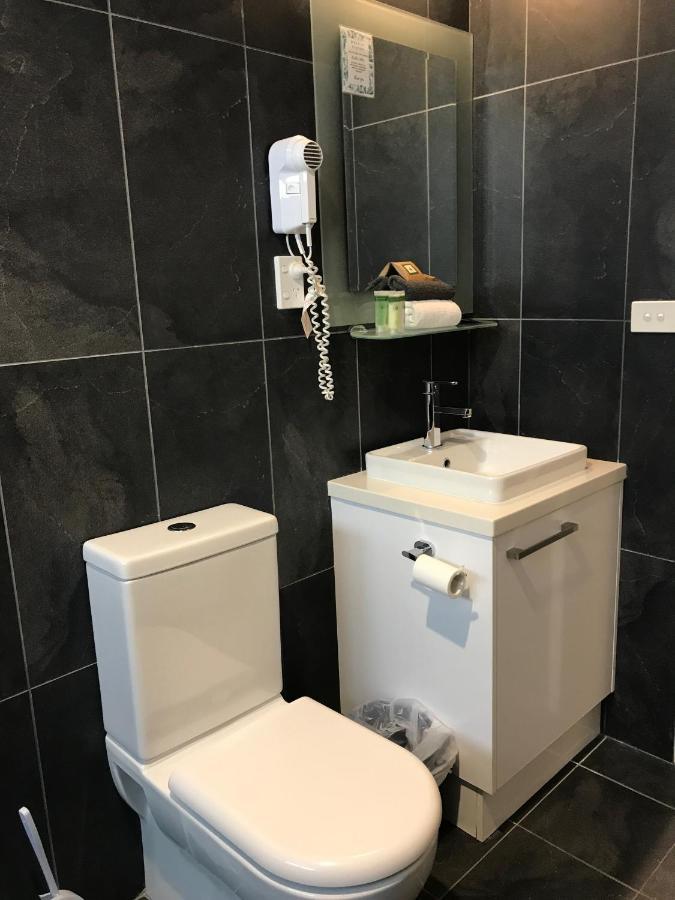 Crown On Darby Newcastle Aparthotel Bagian luar foto