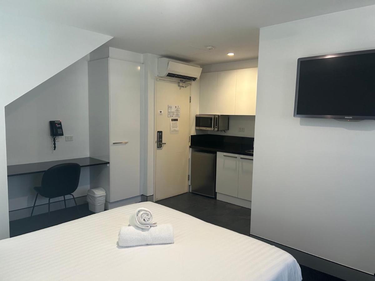 Crown On Darby Newcastle Aparthotel Bagian luar foto