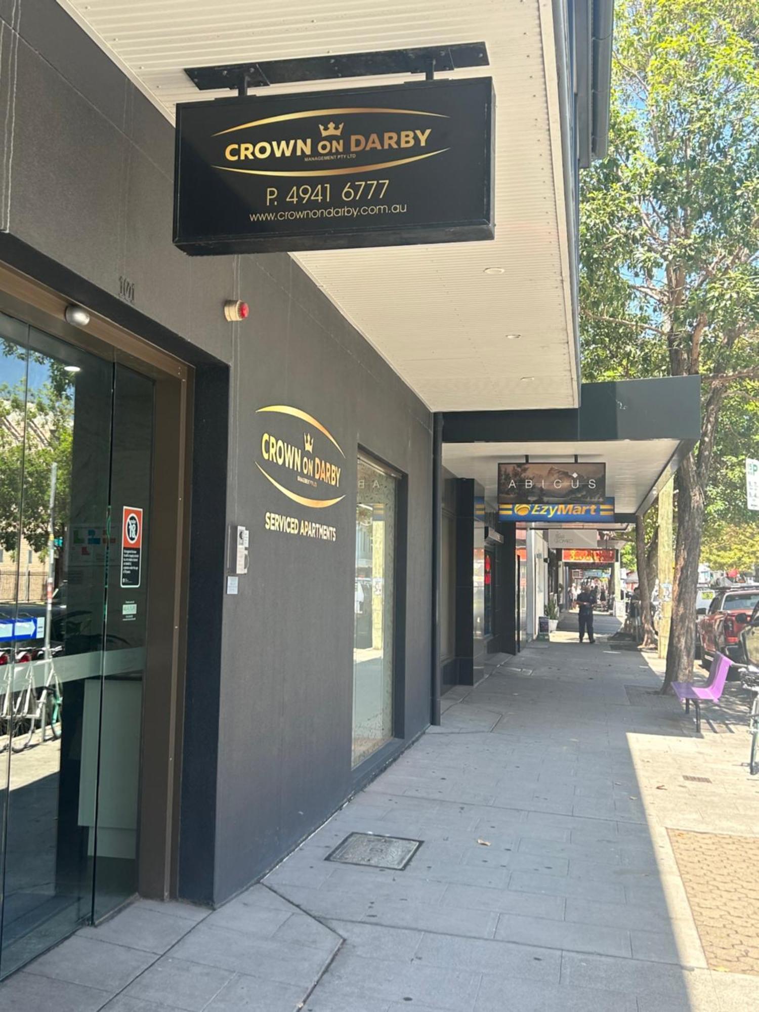 Crown On Darby Newcastle Aparthotel Bagian luar foto