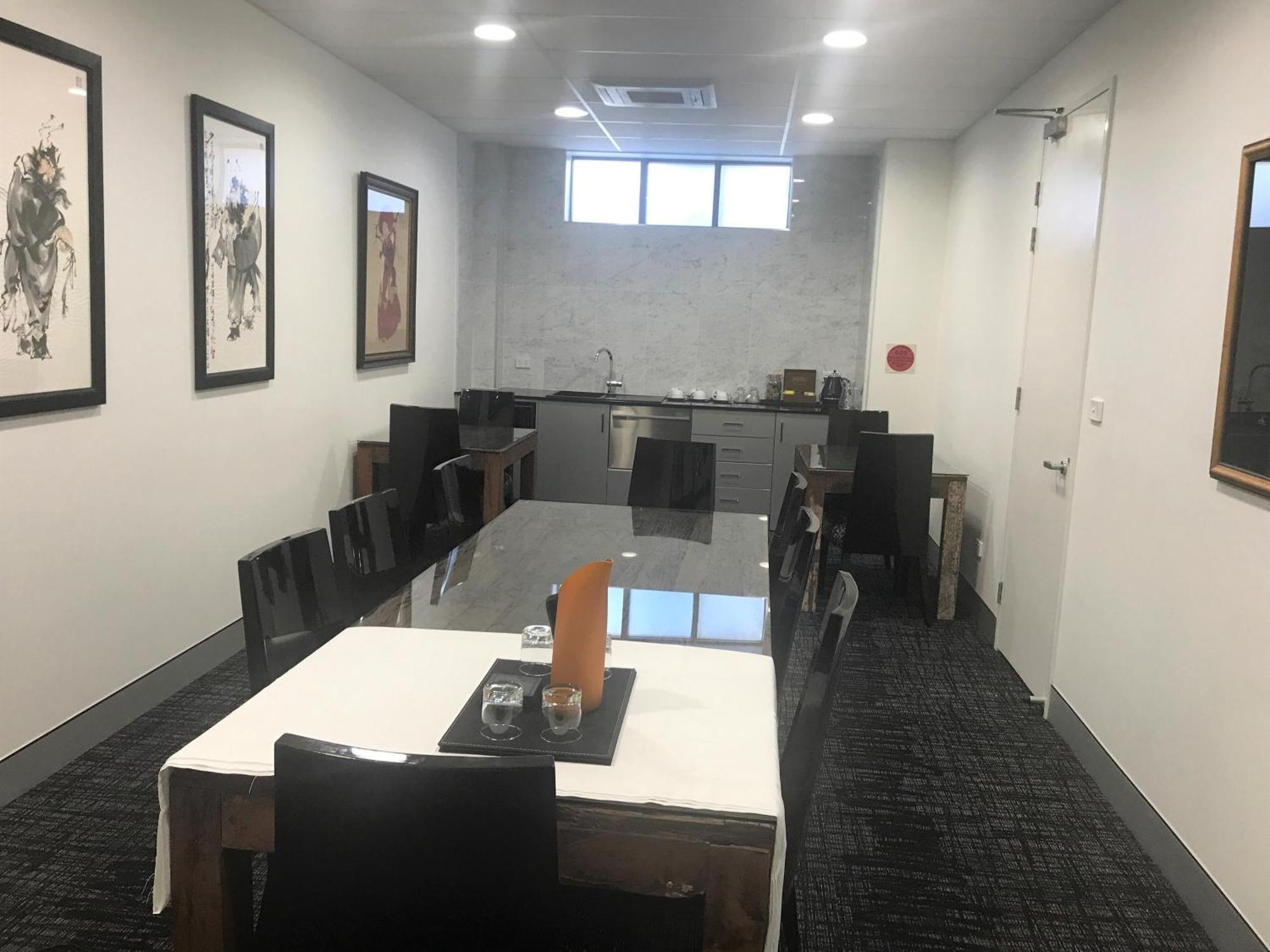 Crown On Darby Newcastle Aparthotel Bagian luar foto